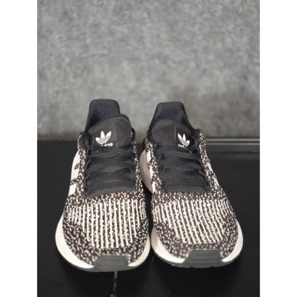 Adidas Swift Run Mens Shoes Black White Knit Sneakers Size 6 Casual Athleisure - Picture 2 of 8